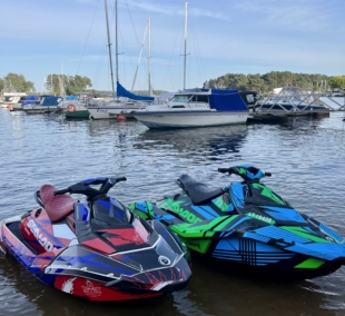 Pasiplaukiojimas vandens motociklu 7