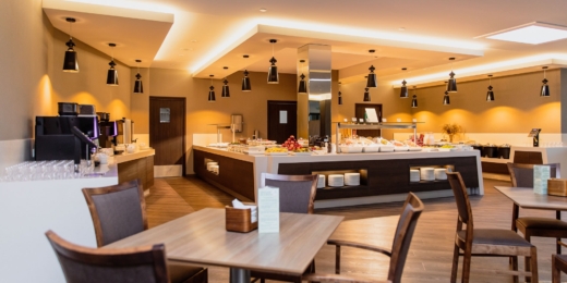 gradiali palanga svediskas stalas