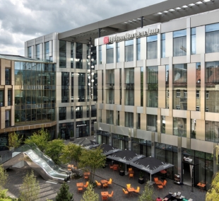 Hilton Vilnius   Exterior   1