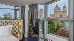 Liukso apartamentai Yolo 10