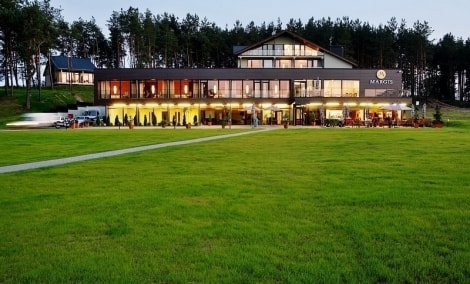 poilsis trakuose margis pastatas