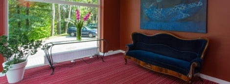 upa medea sofa