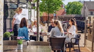 Mercure Klaipeda City, lauko kavinė