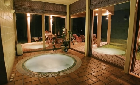 poilsis nakcizibis pirtis jacuzzi 13295