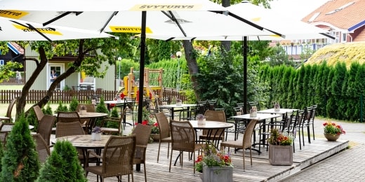 Restaurant terace