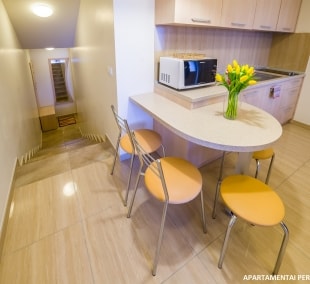 nida forest apartamentai stalas