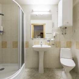 oro dubingiai vonios kambarys