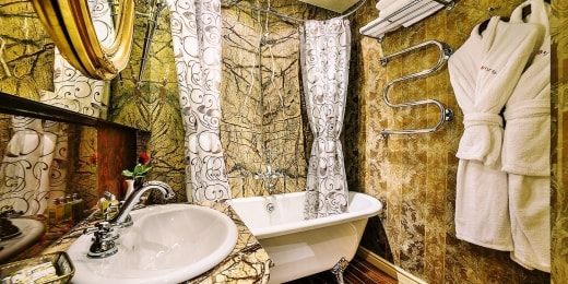 poilsis vilniuje viesbutis ramada superior deluxe vonia 9746