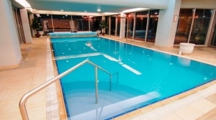 birstone royal spa residence baseinas