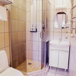senoji hansa wc