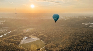 Skrydis oro balionu Vilniuje. Vaiva Sladkevičienė