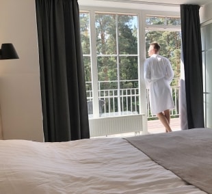 poilsis birstone royal spa residence balkonas 15129