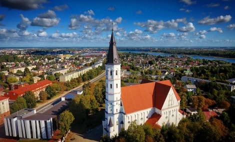 Šv. apaštalų Petro ir Pauliaus katedra panorama