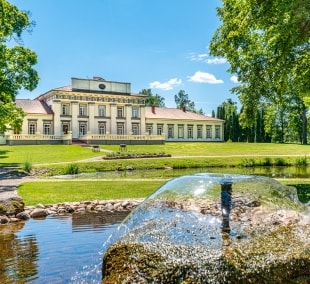 Taujėnų dvaras aplinka