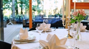 tonyresort aplinka restoranas 16301