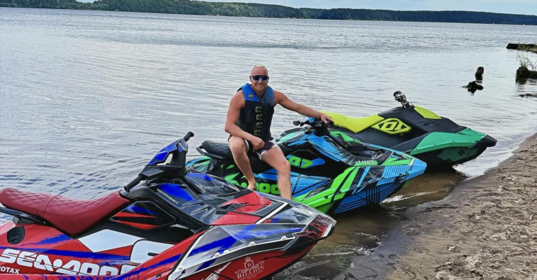 Vandens motociklai ir padangos