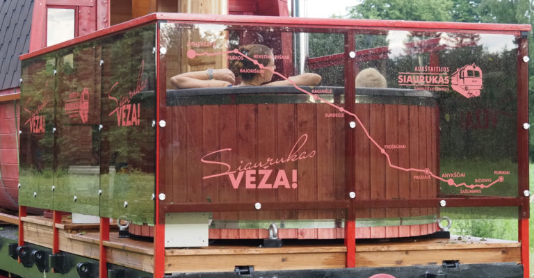 Kelionė siauruku su pirtimi ir kubilu