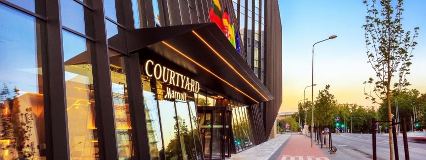 „Courtyard by Marriott Vilnius“