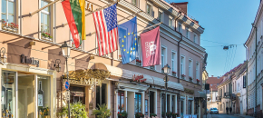 „Imperial Hotel &amp; Restaurant“