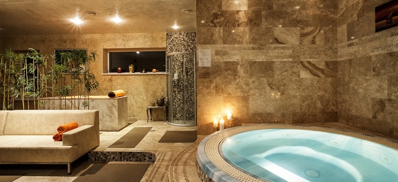 „ARARAT All Suites Hotel“