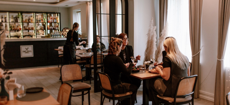 Pietūs arba vakarienė